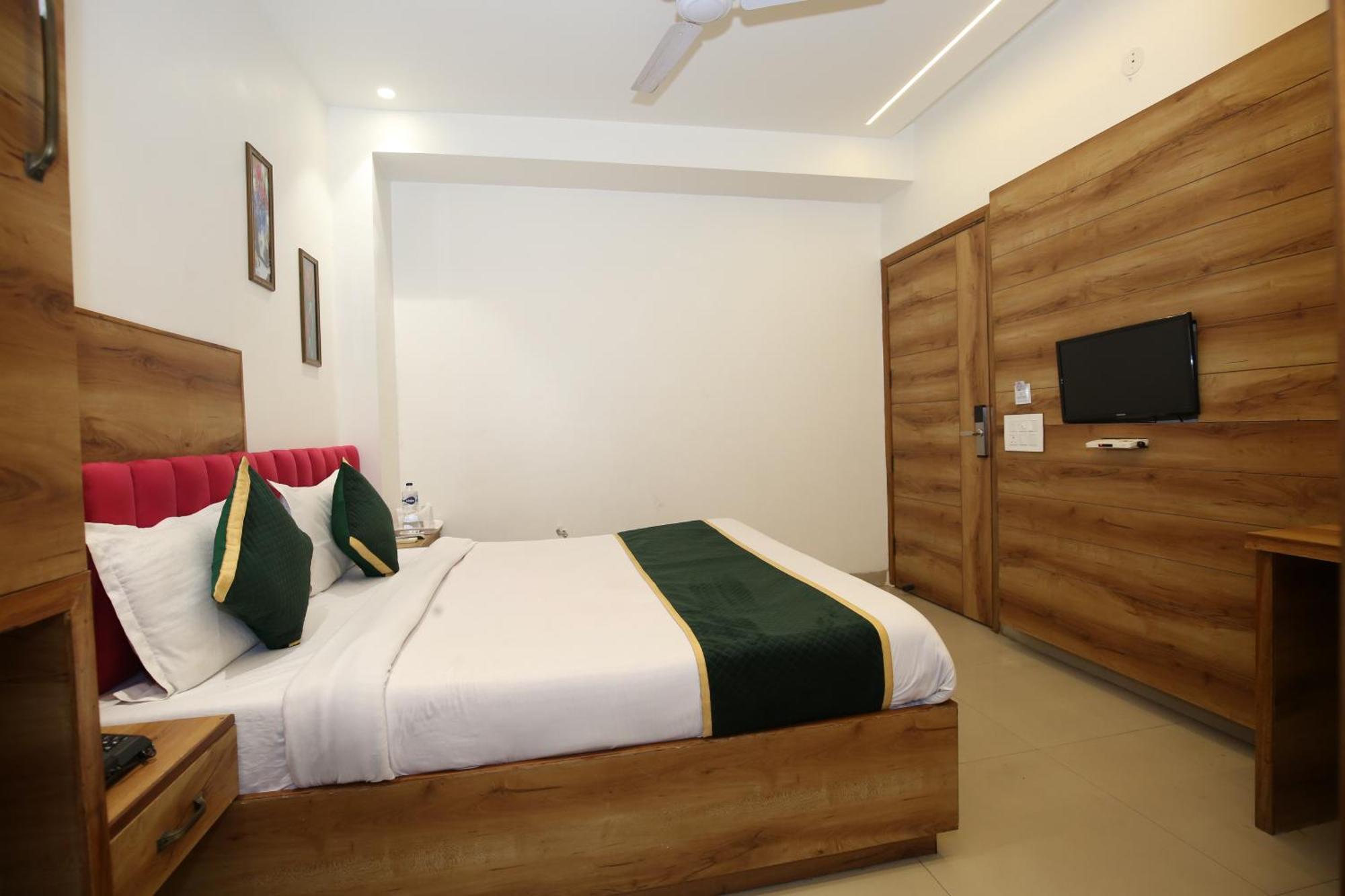 Hotel Rv Regency Amritsar Dış mekan fotoğraf