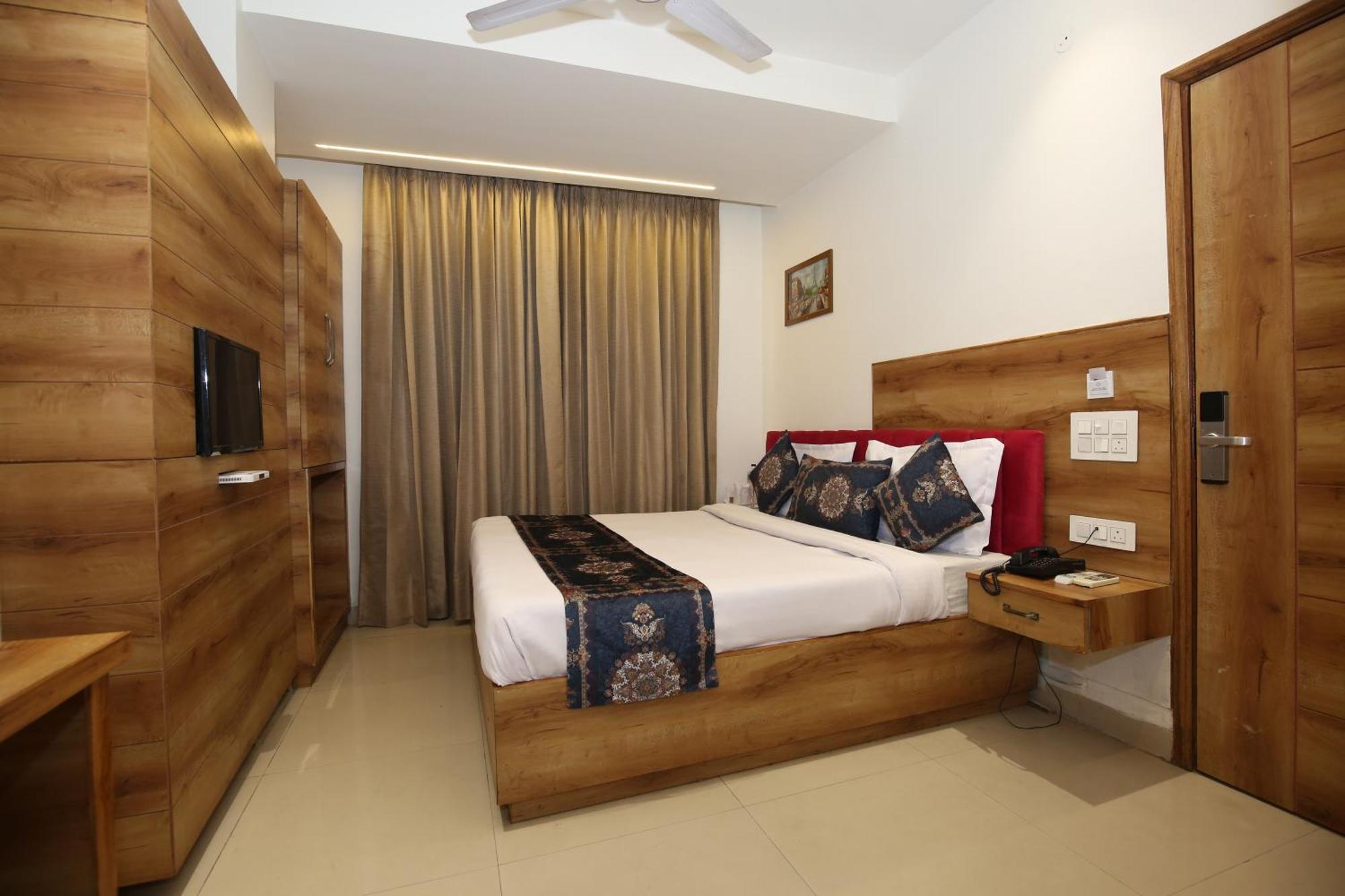 Hotel Rv Regency Amritsar Dış mekan fotoğraf